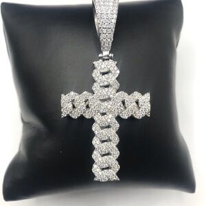 925 Sterling Silver 5.20CT MOISSANITE Cuban link Cross Men’s Pendant
